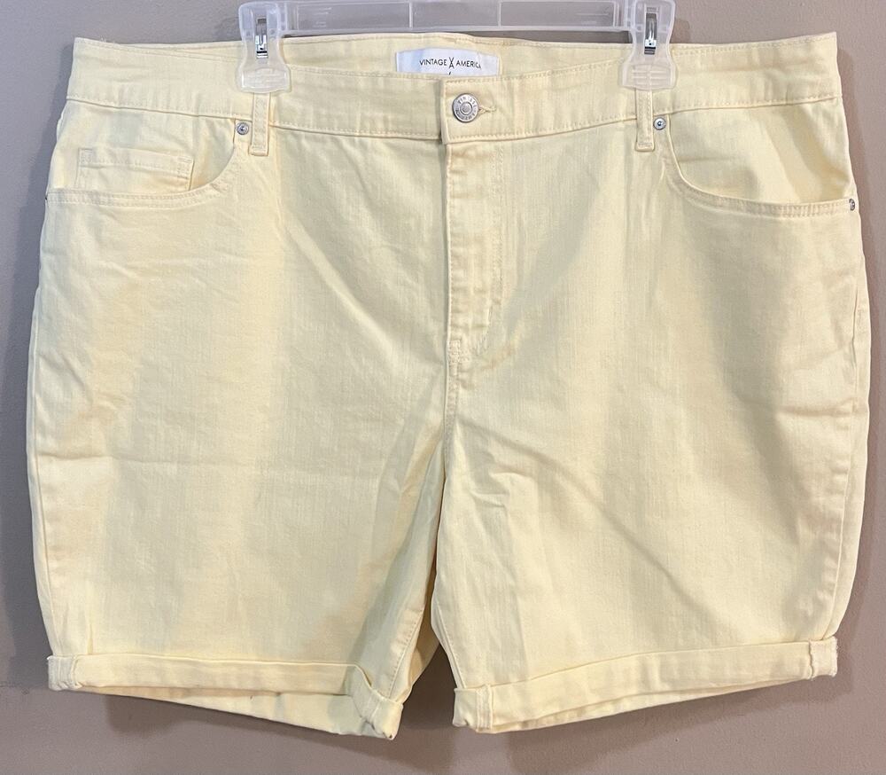 Vintage America Blues Vintage Bermuda Shorts Womens 20W‎ Plus Yellow Cuffed EUC
